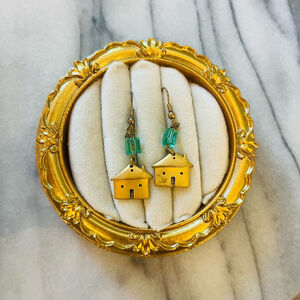 Vintage House‎ Charm Earrings Brushed Gold Toned with Green Beads Dangle Drop